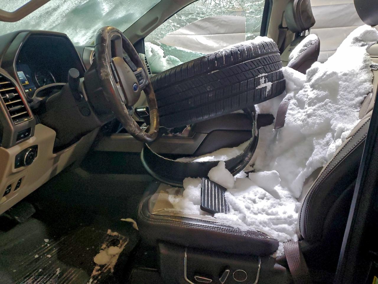 Ford F-150 Supercrew Image 2