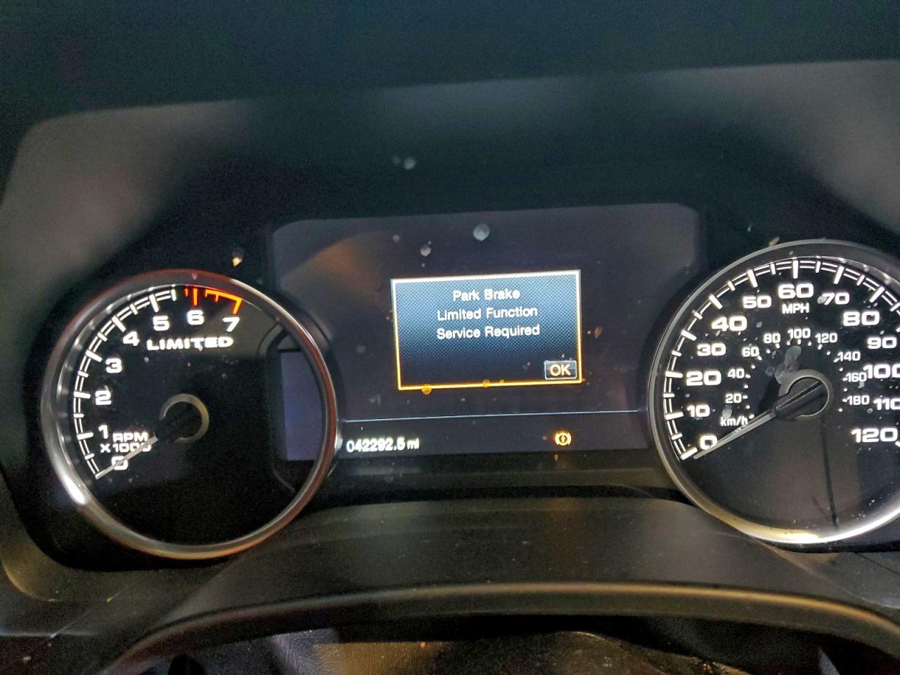 Ford F-150 Supercrew Image 6