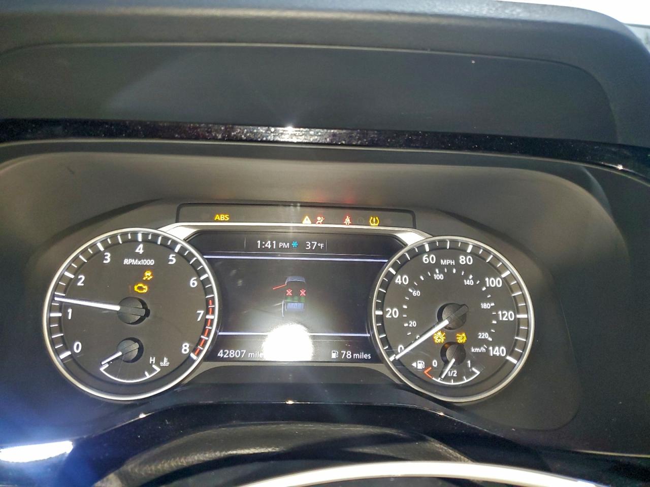 Nissan Pathfinder Sv Image 12