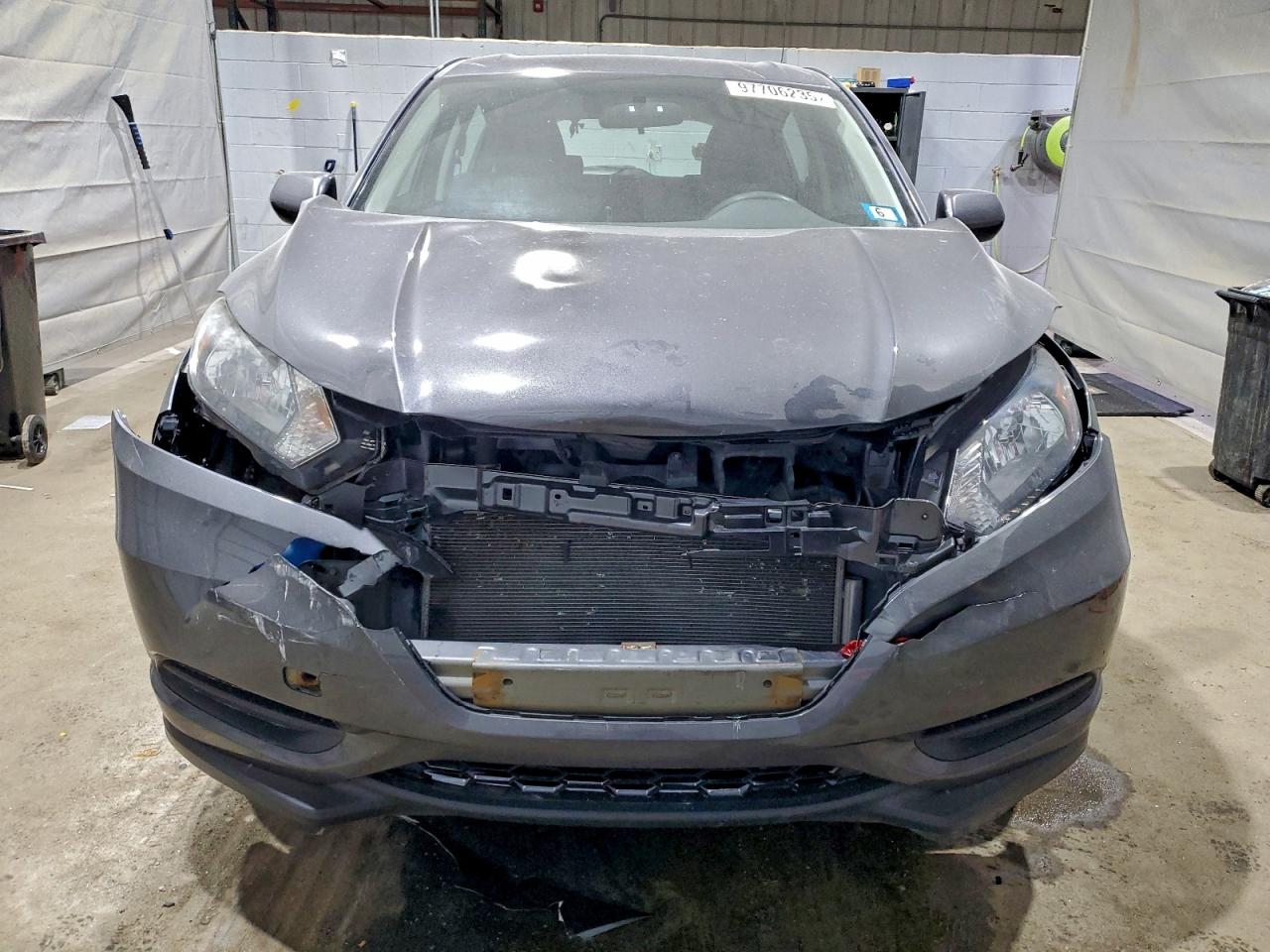 Honda HR-V Lx Image 4