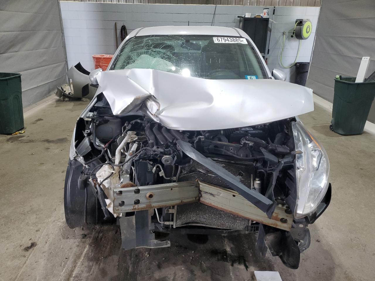 Nissan Versa S Image 5