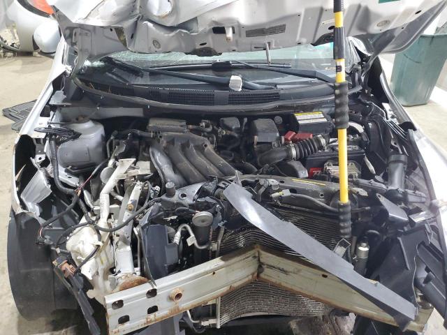 Nissan Versa S Image 9