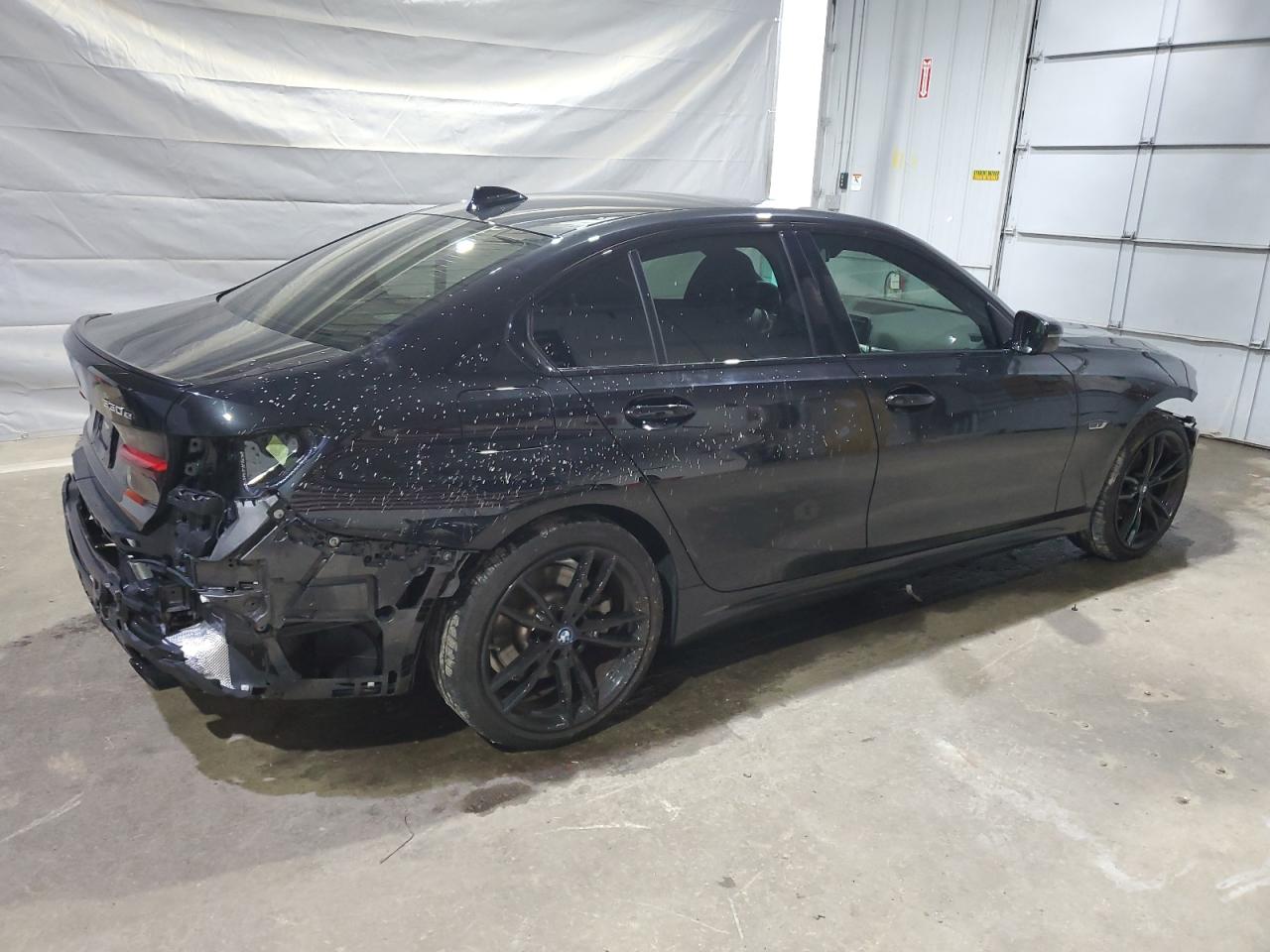 BMW 3 Series Image 2