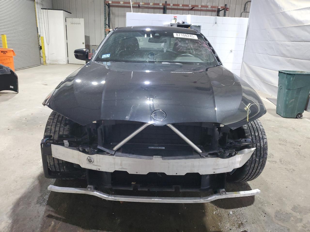 BMW 3 Series Image 9