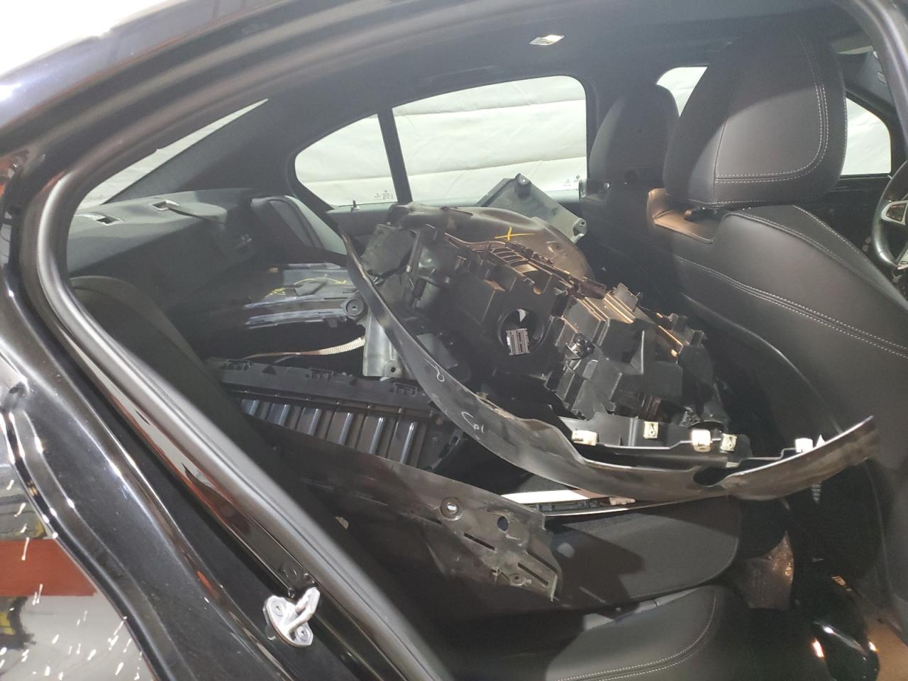 BMW 3 Series Image 7