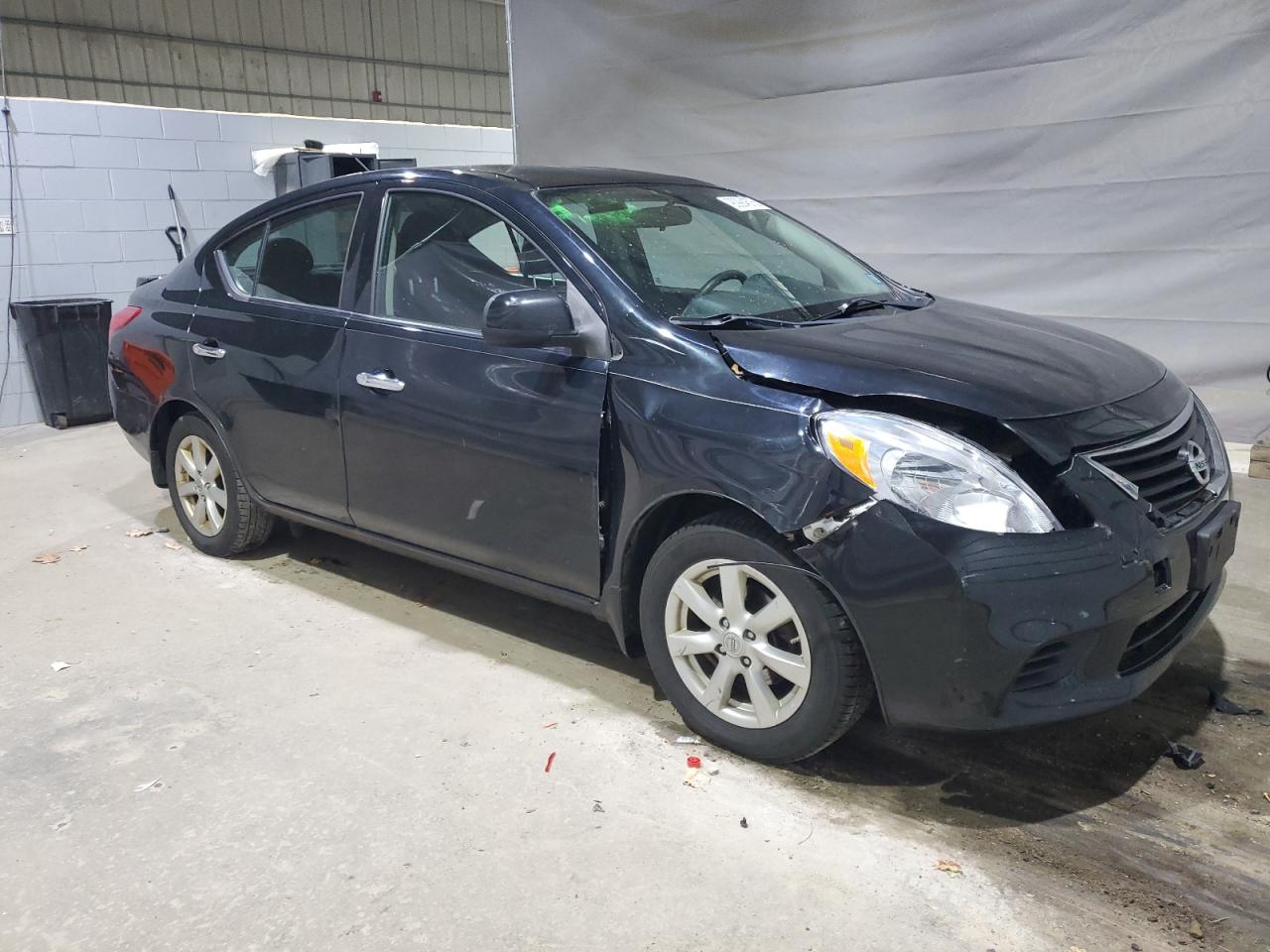 Nissan Versa S Image 4