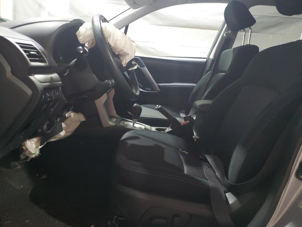 Subaru Forester 2.5i Premium Image 10