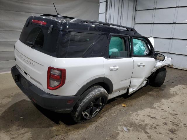 Ford Bronco Outer Banks Image 3