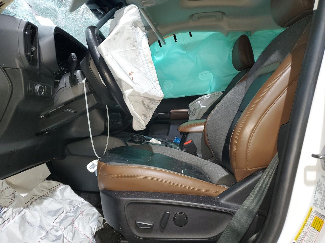 Ford Bronco Outer Banks Image 5