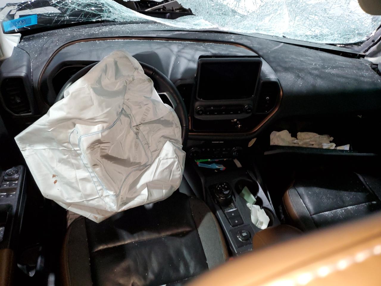 Ford Bronco Outer Banks Image 4