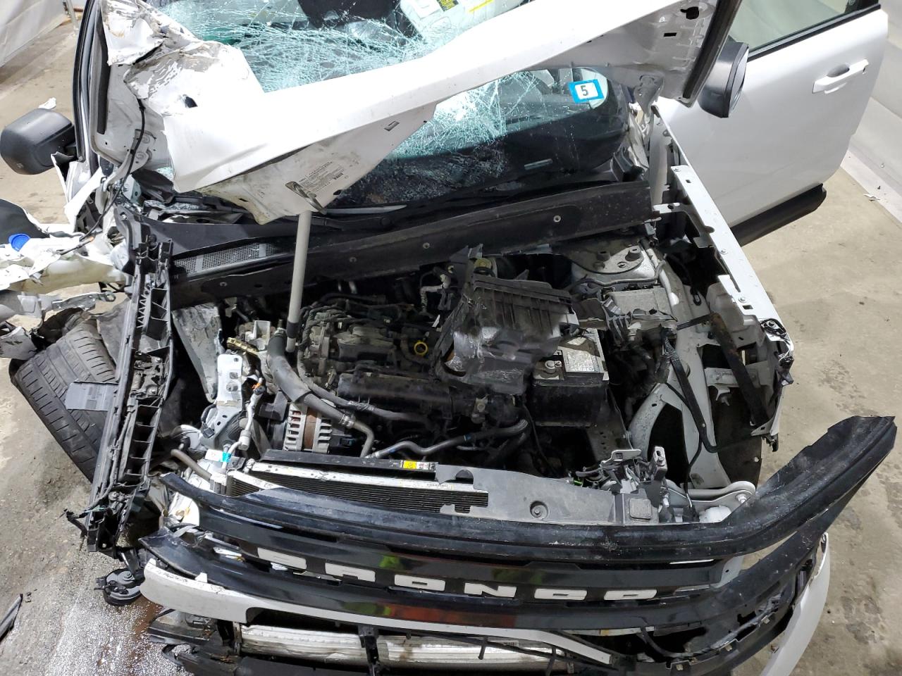 Ford Bronco Outer Banks Image 11