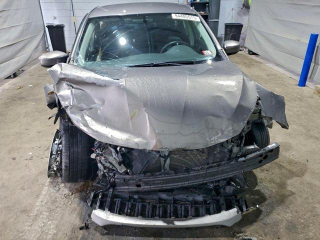 Nissan Sentra S Image 5