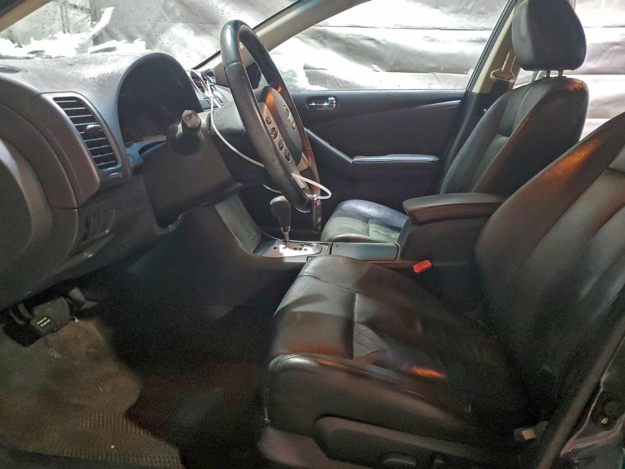 Nissan Altima 2.5 Image 11