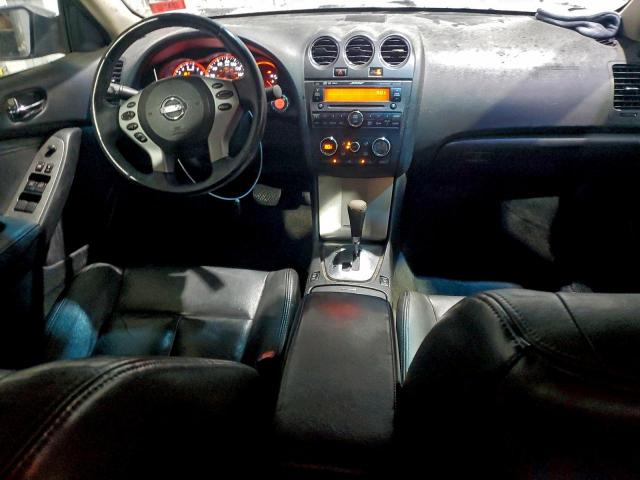 Nissan Altima 2.5 Image 9