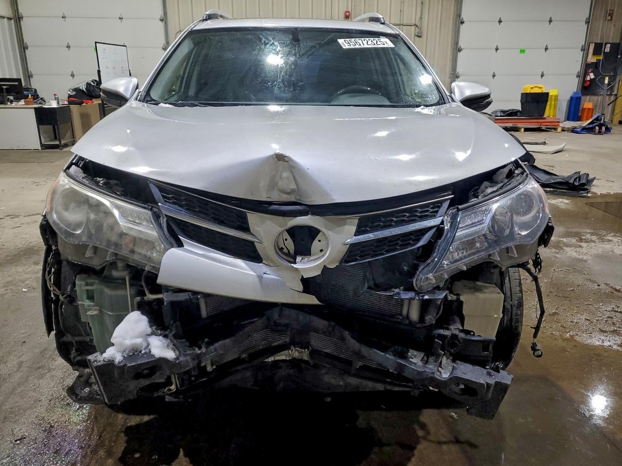 Toyota RAV4 Xle Image 12