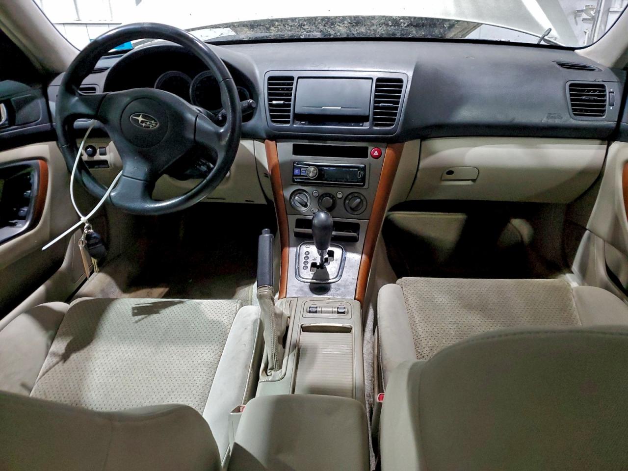 Subaru Legacy Outback 2.5i Image 4