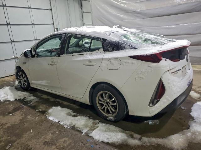 Toyota Prius Le Image 5