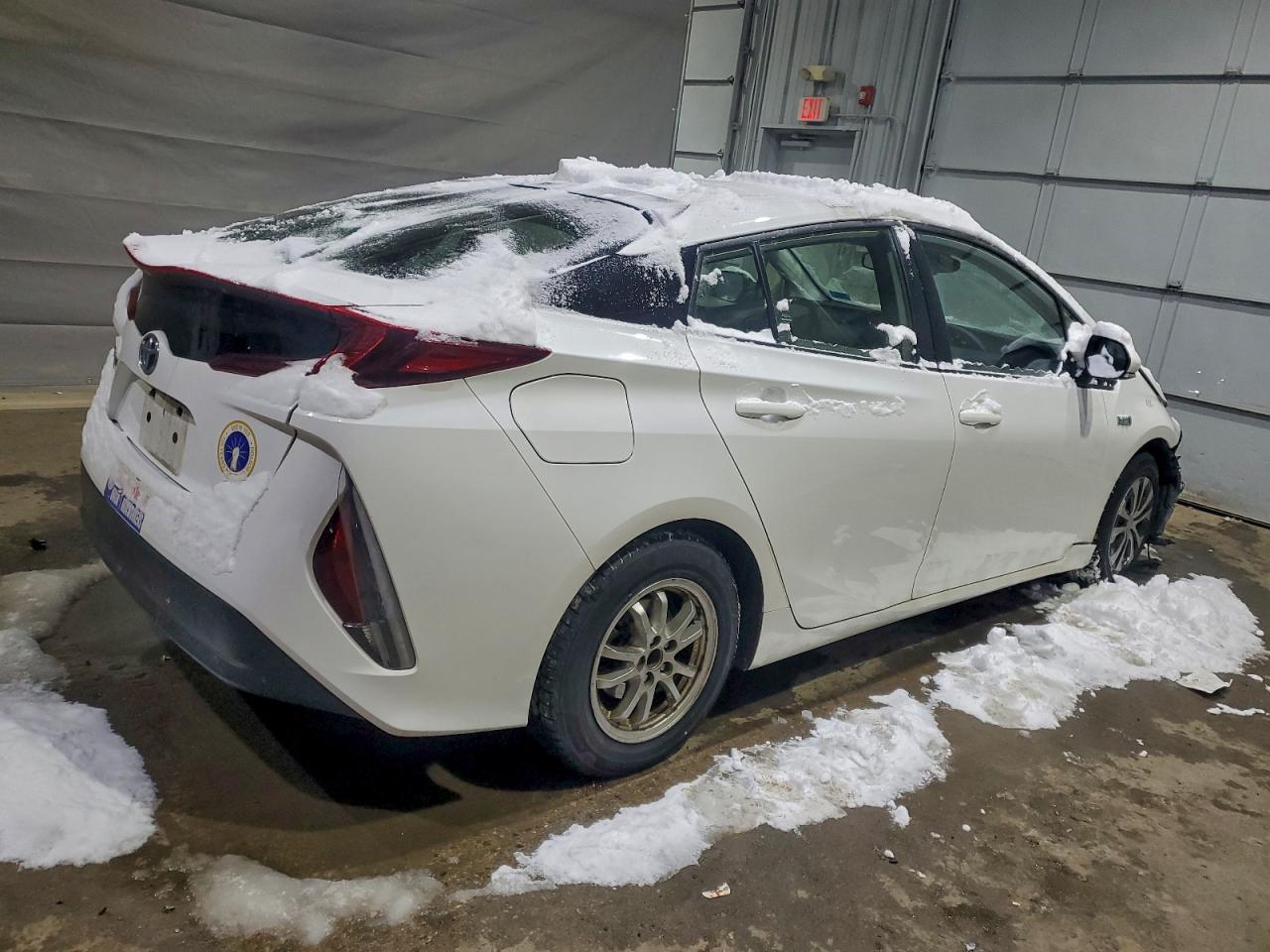Toyota Prius Le Image 3