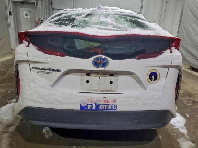 Toyota Prius Le Image 6