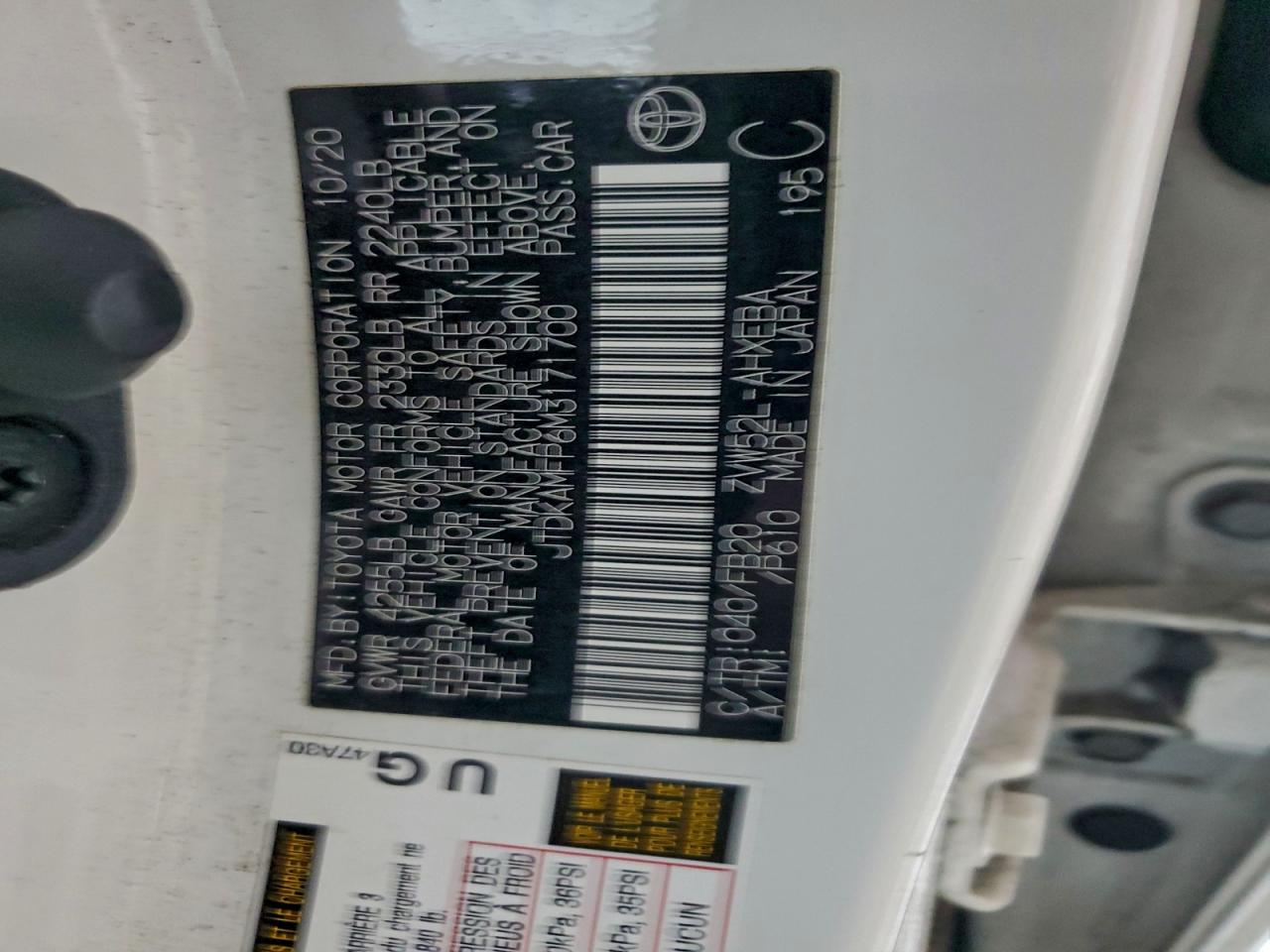 Toyota Prius Le Image 10