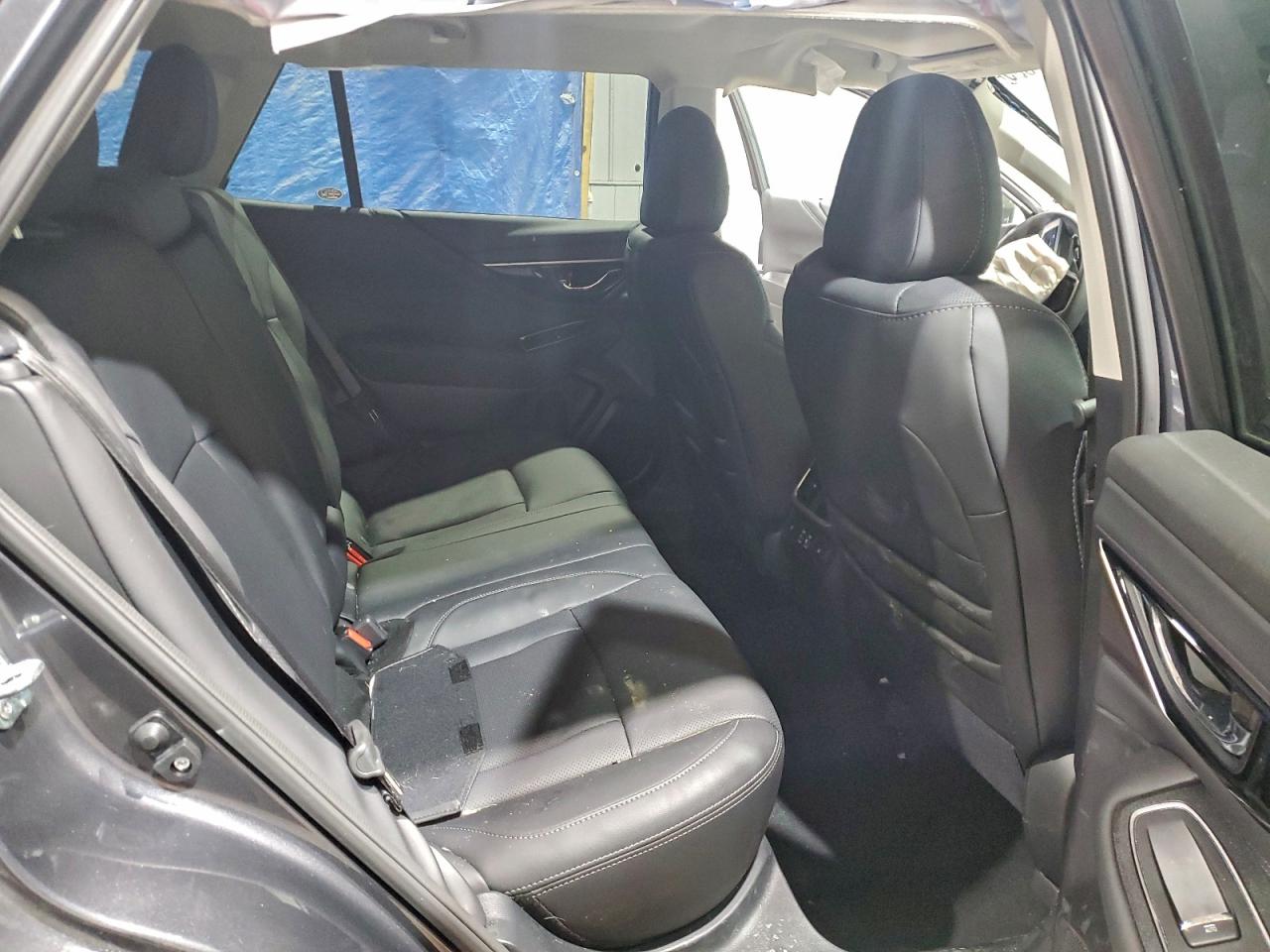 Subaru Outback Limited Image 4