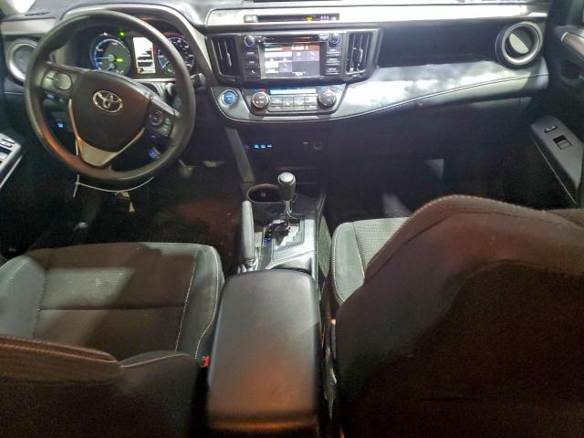 Toyota RAV4 Le Image 4