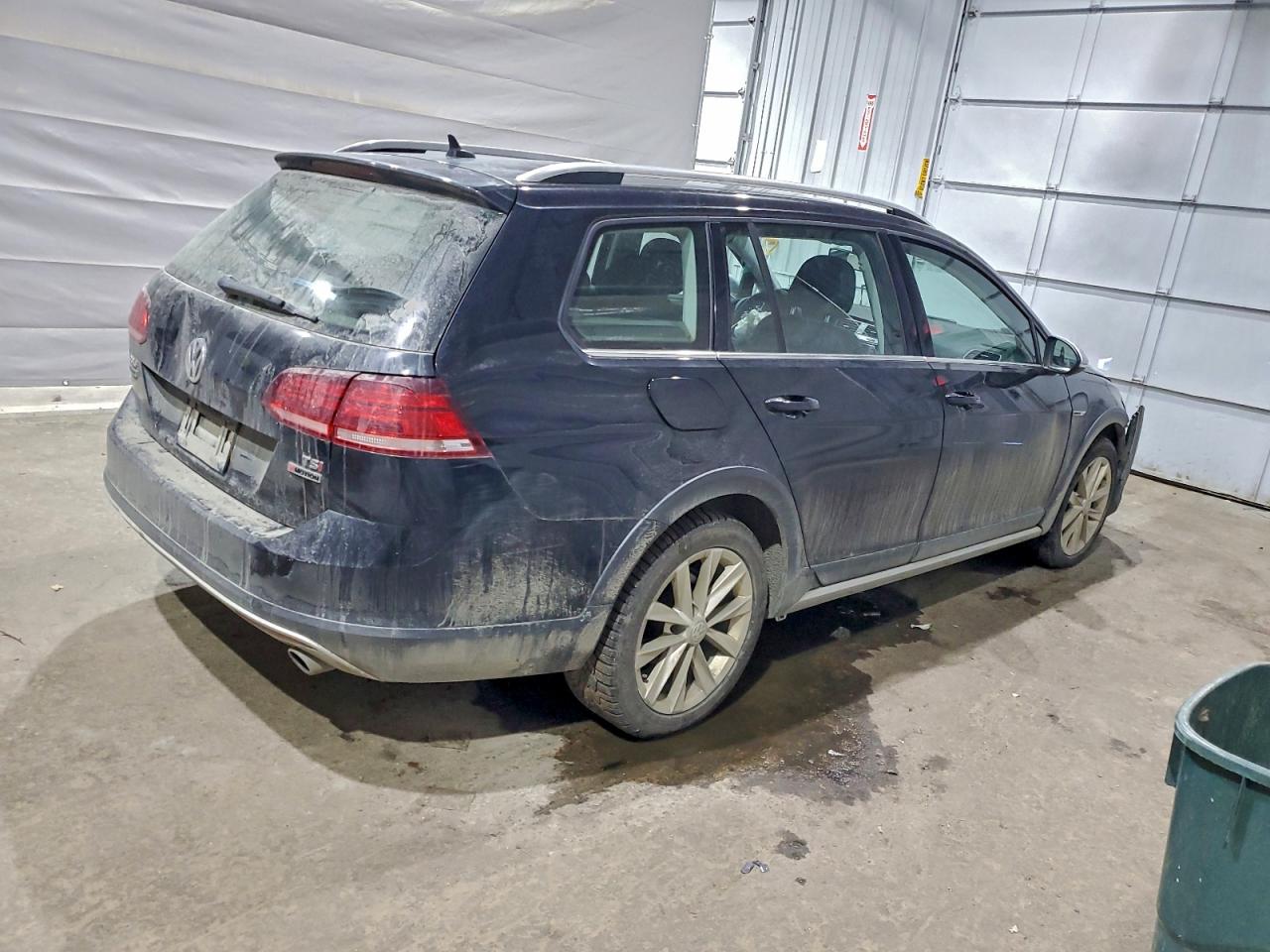 Volkswagen Golf S Image 4