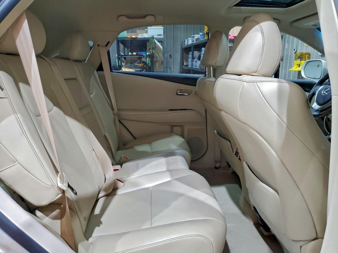 Lexus RX 350 Base Image 10