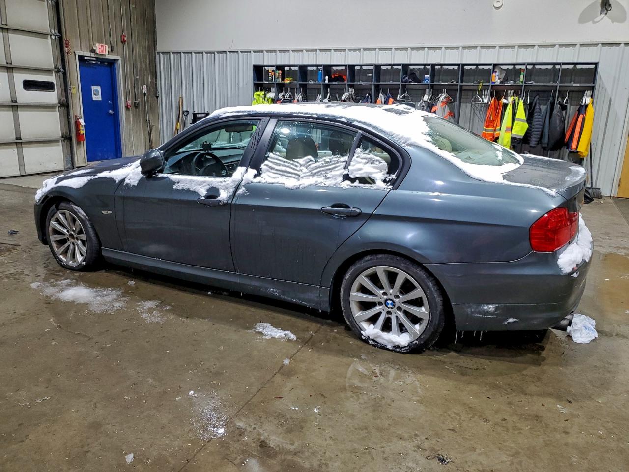 BMW 3 Series I Image 4