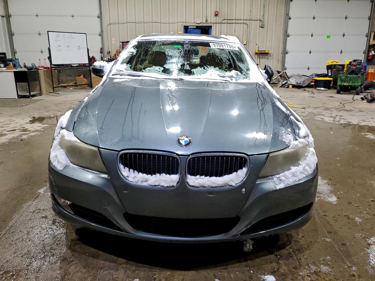 BMW 3 Series I Image 8