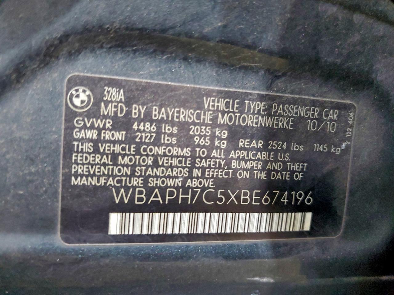 BMW 3 Series I Image 12