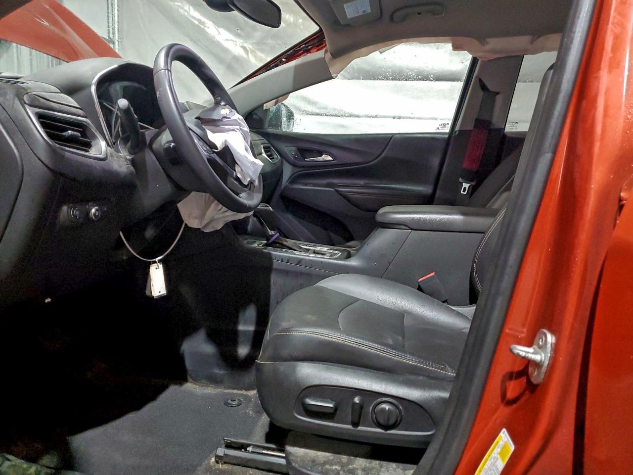 Chevrolet Equinox Premier Image 12