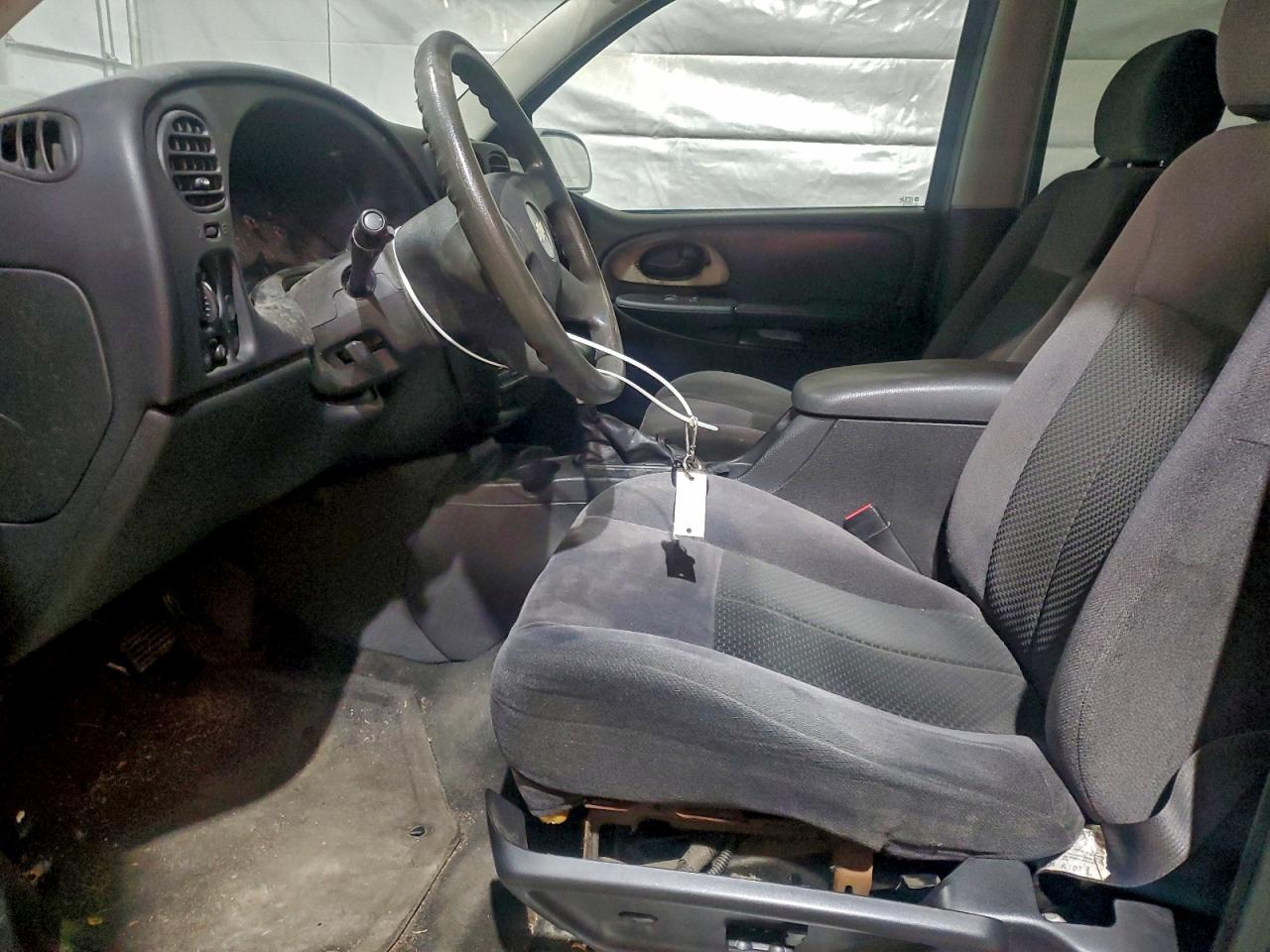 Chevrolet Trailblazer Ls Image 5