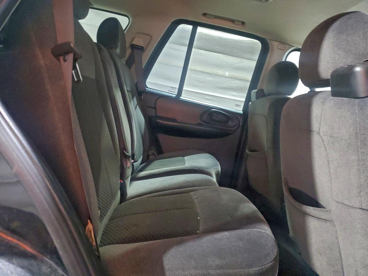 Chevrolet Trailblazer Ls Image 3