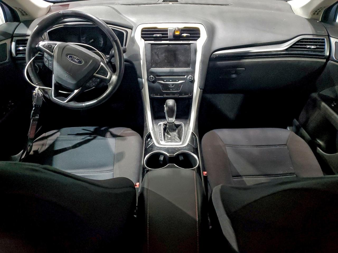 Ford Fusion Se Image 2