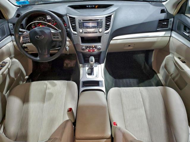 Subaru Legacy 2.5i Image 12