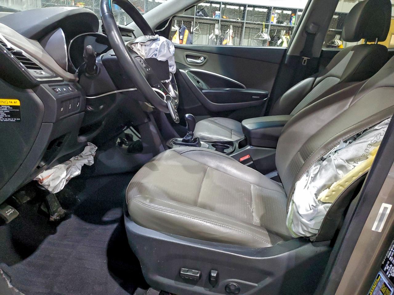 Hyundai SANTA FE Image 7