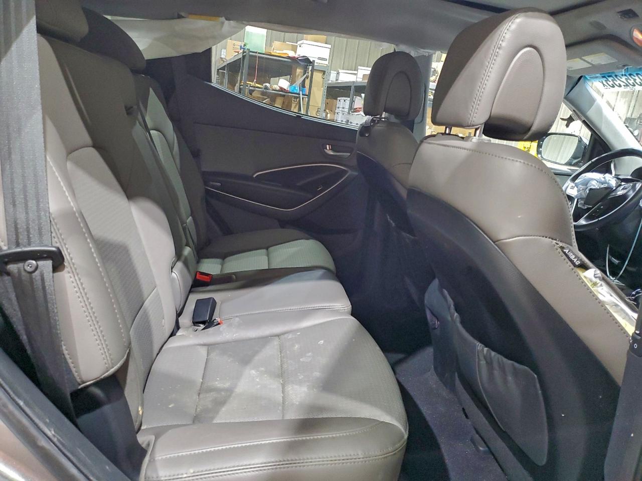 Hyundai SANTA FE Image 10