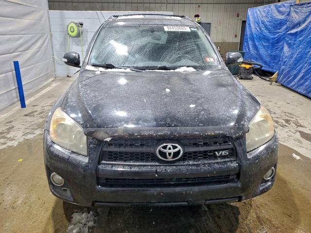 Toyota RAV4 Sport Image 4
