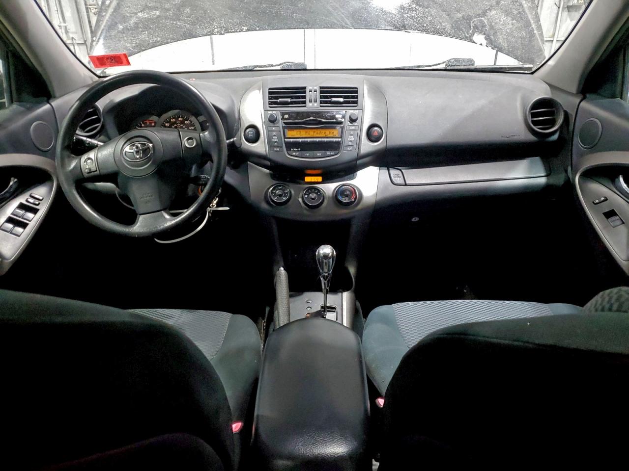 Toyota RAV4 Sport Image 7
