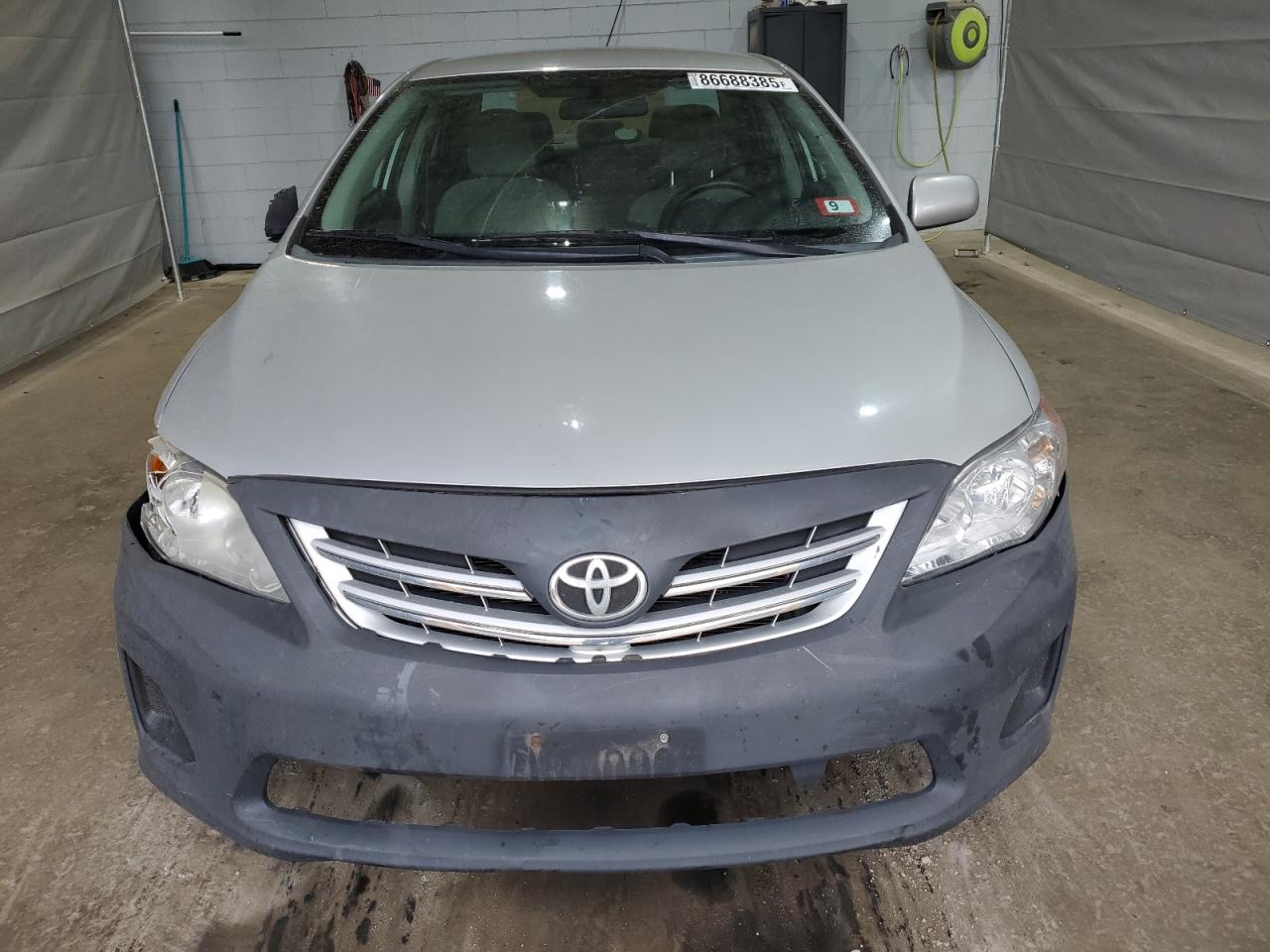 Toyota Corolla Base Image 10