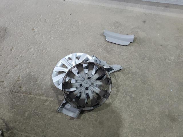 Toyota Corolla Base Image 5