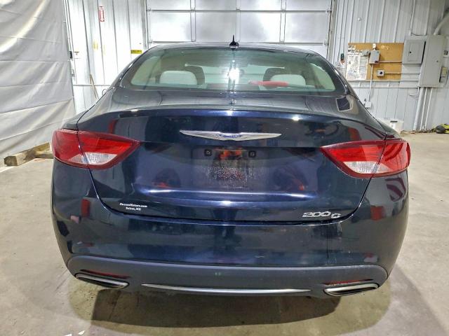 Chrysler 200 C Image 7