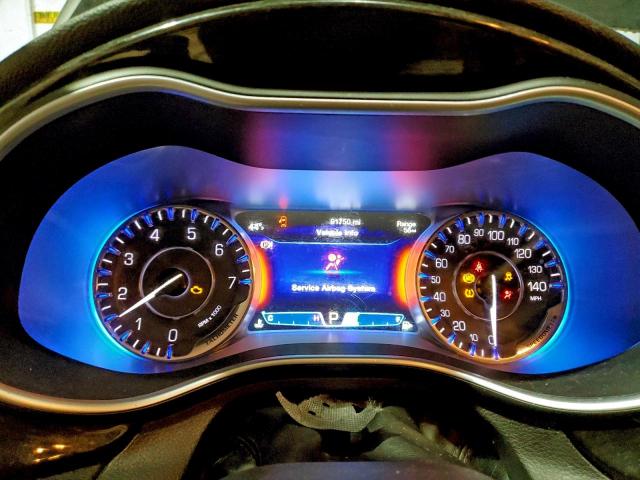 Chrysler 200 C Image 6