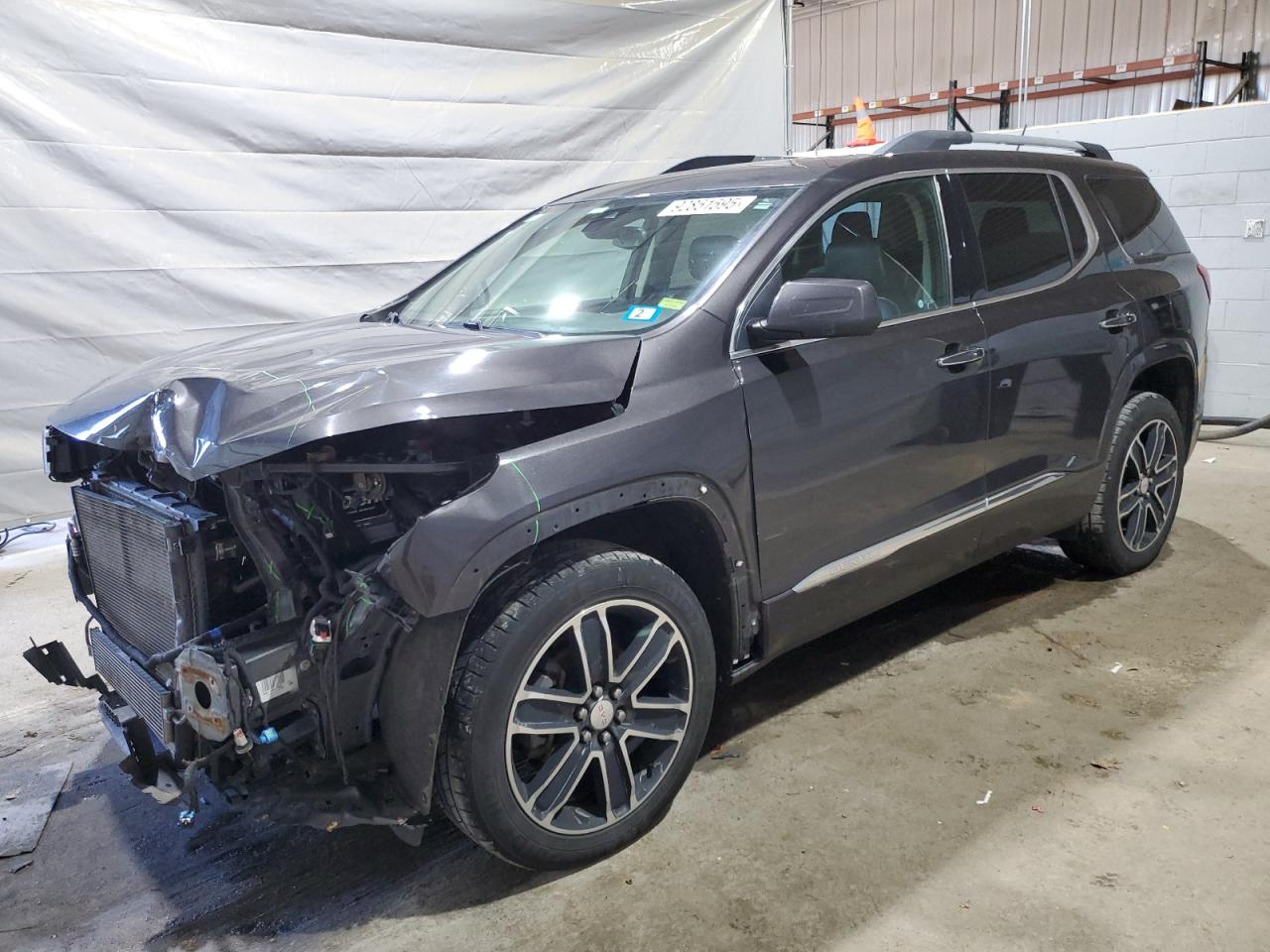 GMC Acadia Denali Image 1