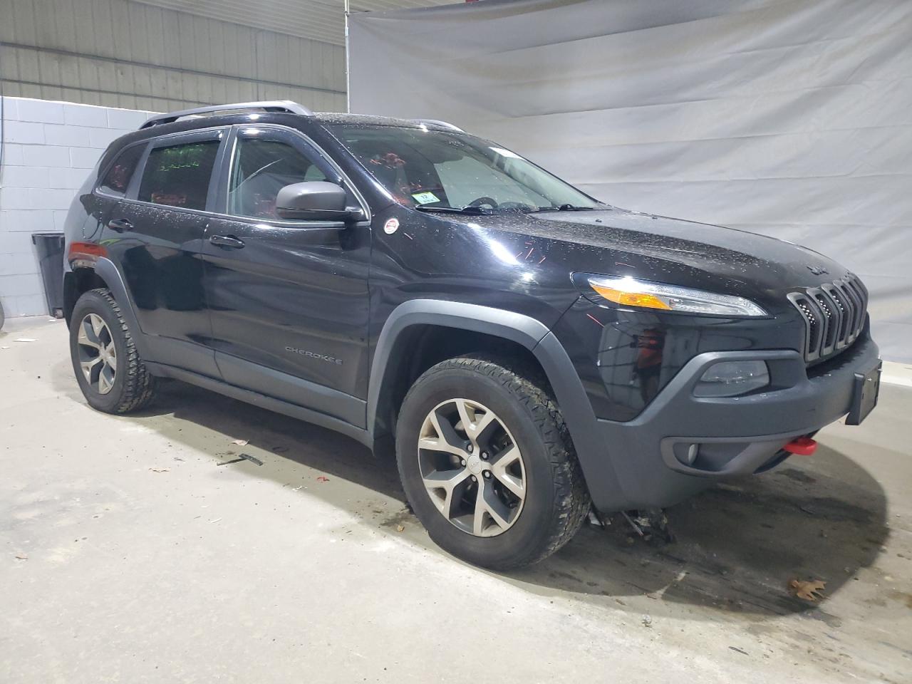 Jeep Cherokee Trailhawk Image 3