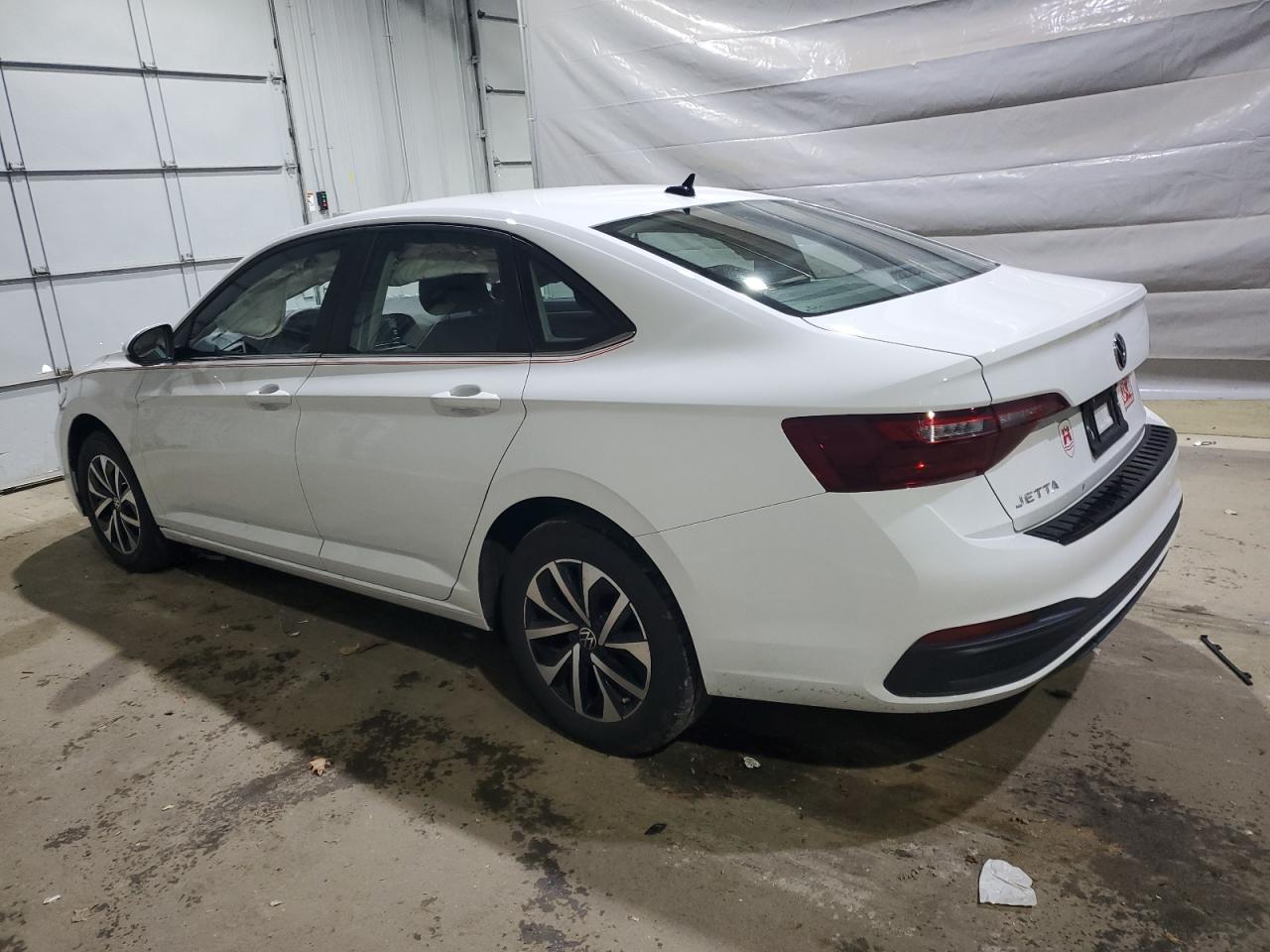 Volkswagen Jetta S Image 2