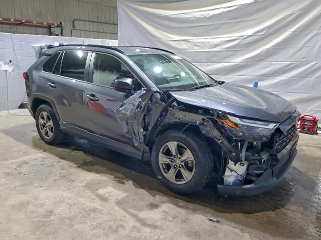 Toyota RAV4 Le Image 3