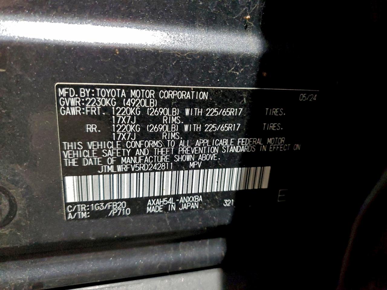 Toyota RAV4 Le Image 12