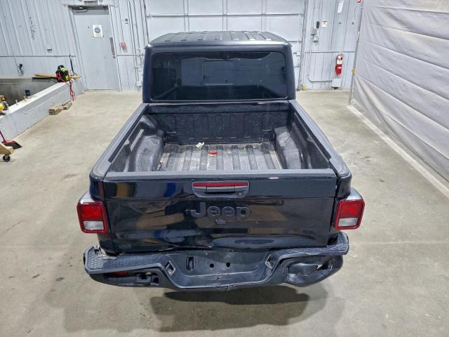 Jeep Gladiator Sport Image 3